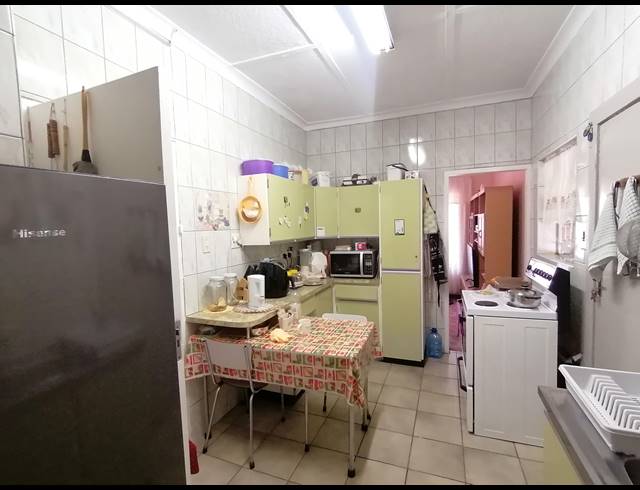 3 BEDROOM FREESTANDING SOLD IN STILFONTEIN EXT 3